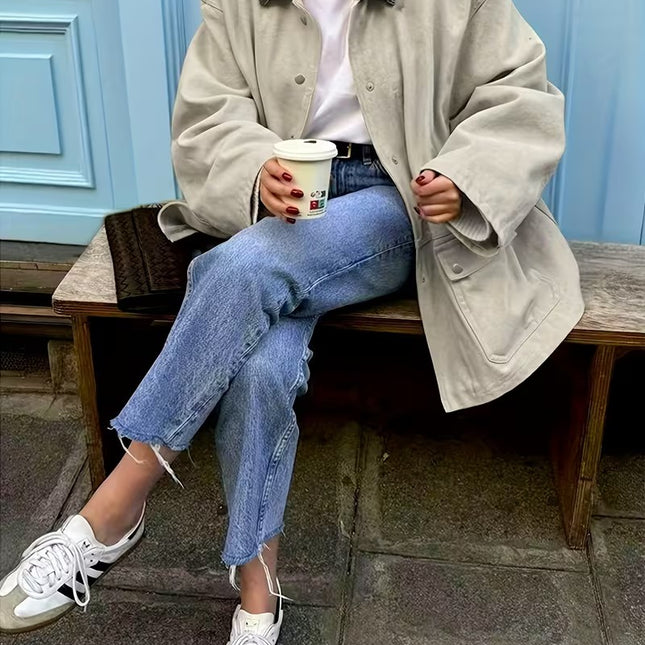 Women’s Button-Front Coat with Contrasting Collar