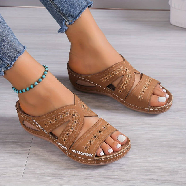 Women’s Cut-Out Slide Sandals