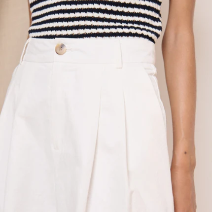 Women’s Pleated Wide-Leg Trousers