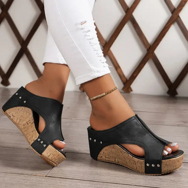 Women’s Studded Platform Slide Sandals