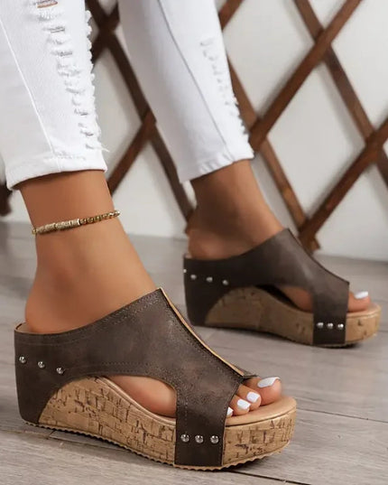 Women’s Studded Platform Slide Sandals
