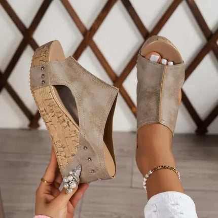 Women’s Studded Platform Slide Sandals