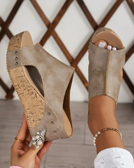 Women’s Studded Platform Slide Sandals